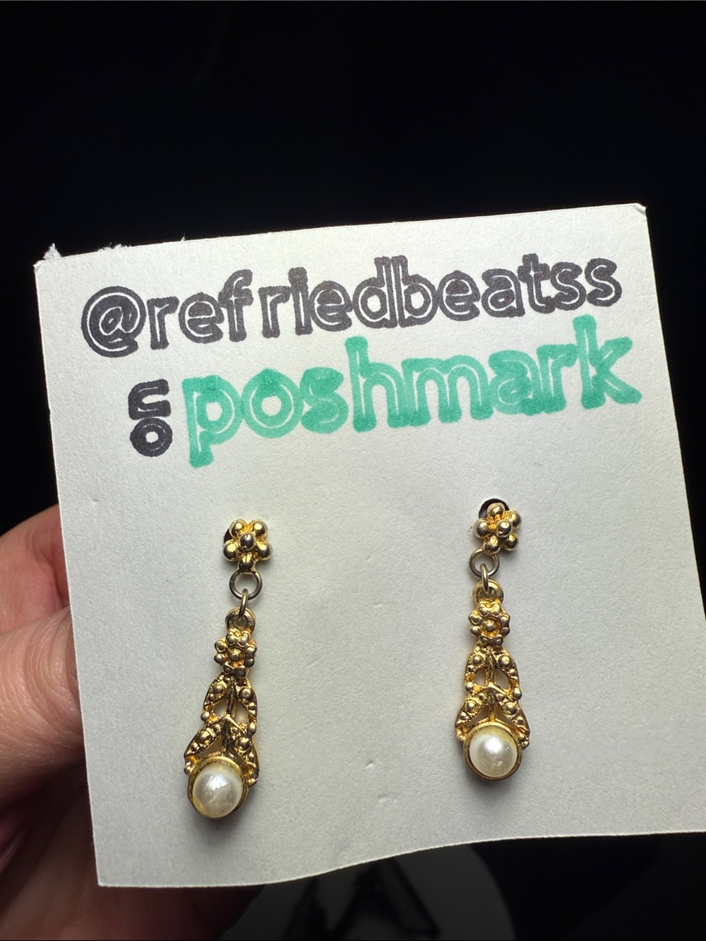 Art & Accessories - Earrings